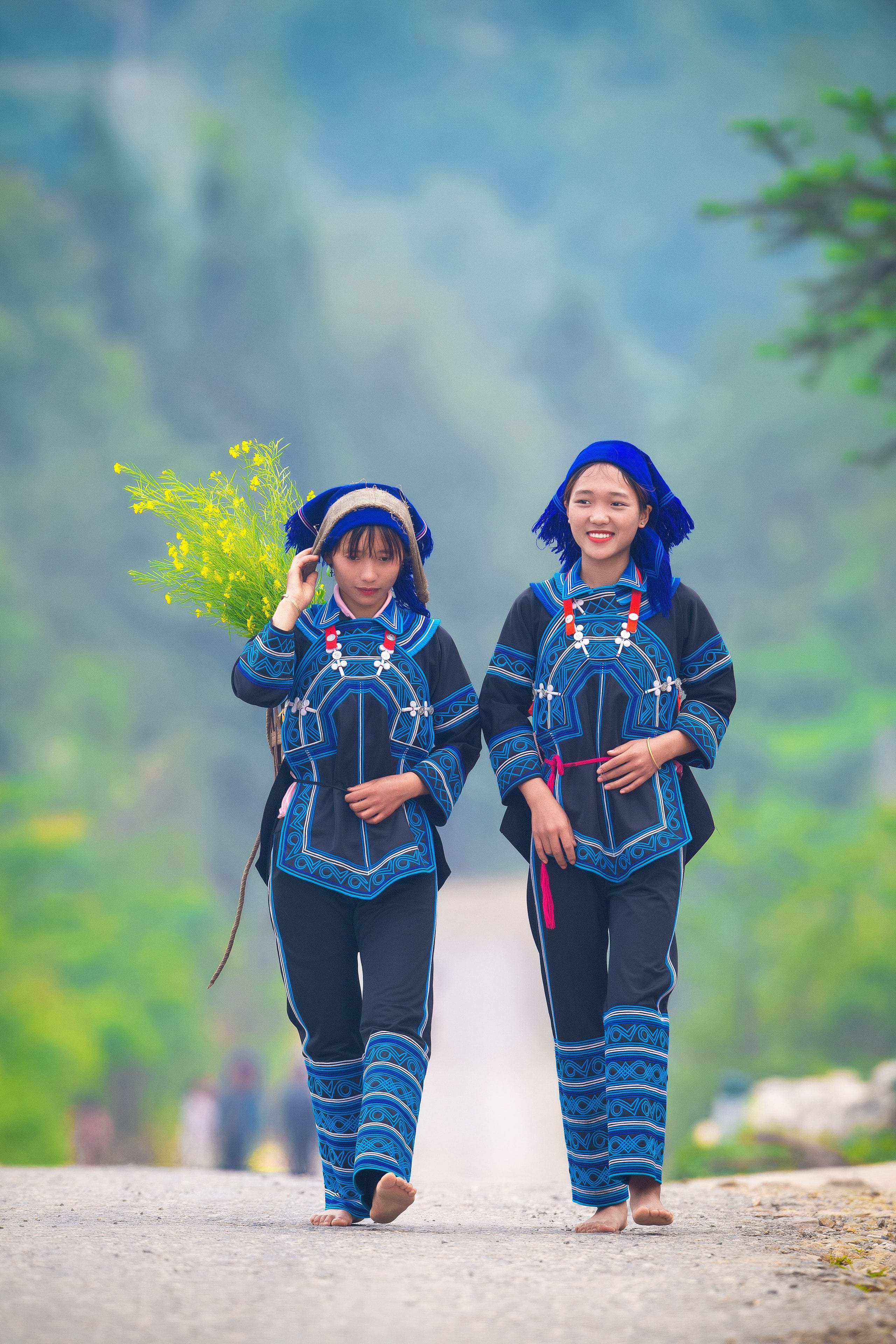 105- Nét đẹp thiếu nữ Hà Nhì – Mai Xuân Lợi