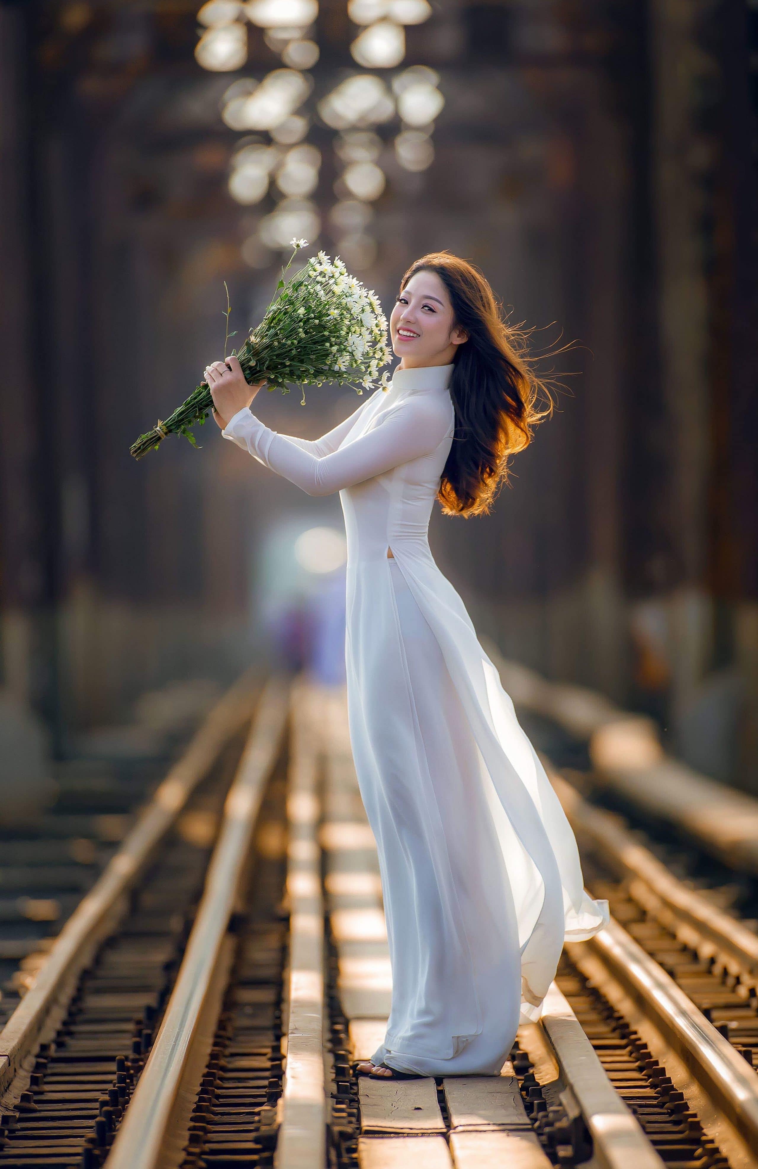 138- Áo dài Việt Nam 1 – Mai Xuân Lợi