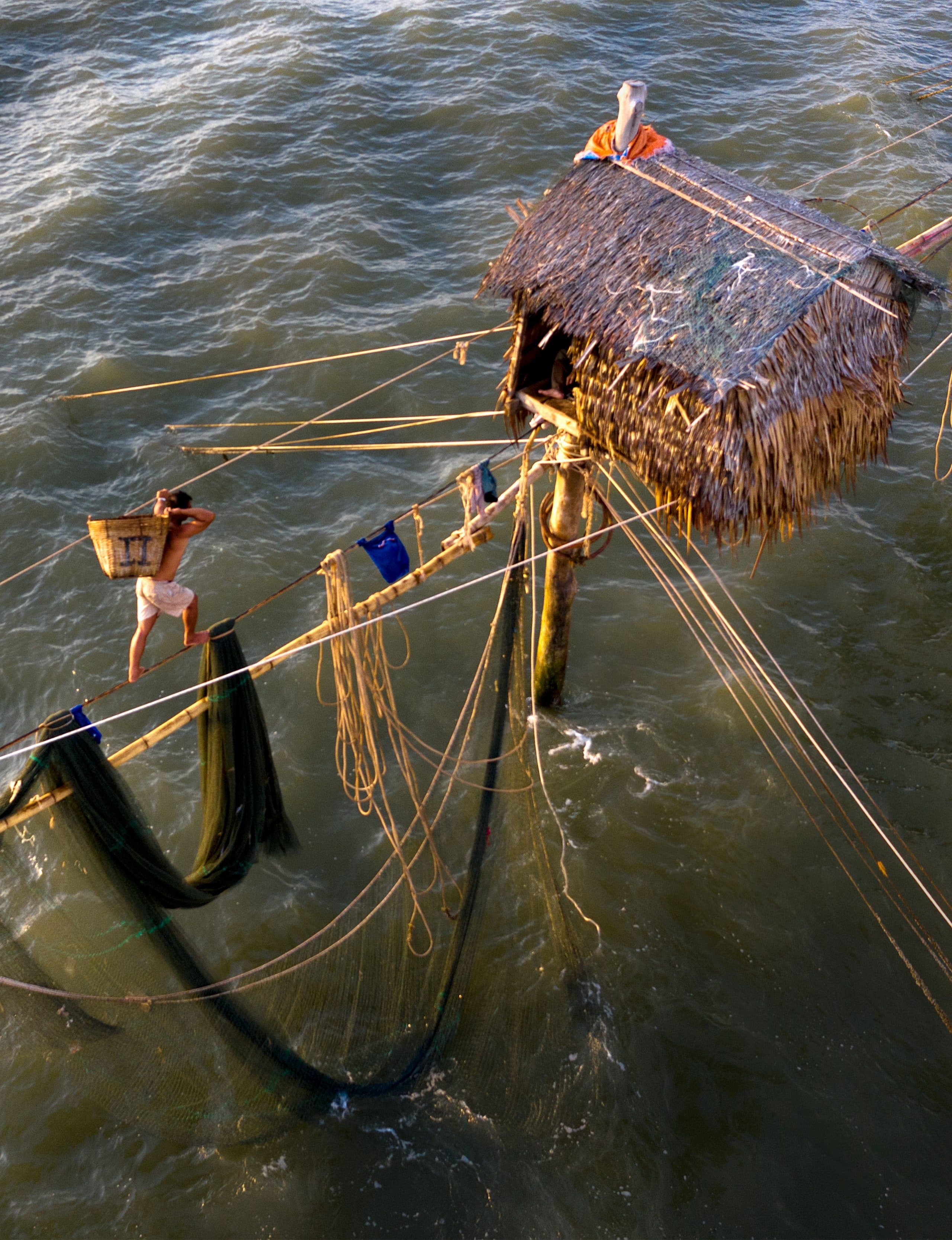 185- Treo leo nghề đóng đáy hàng khơi – Trương Thế Cầu