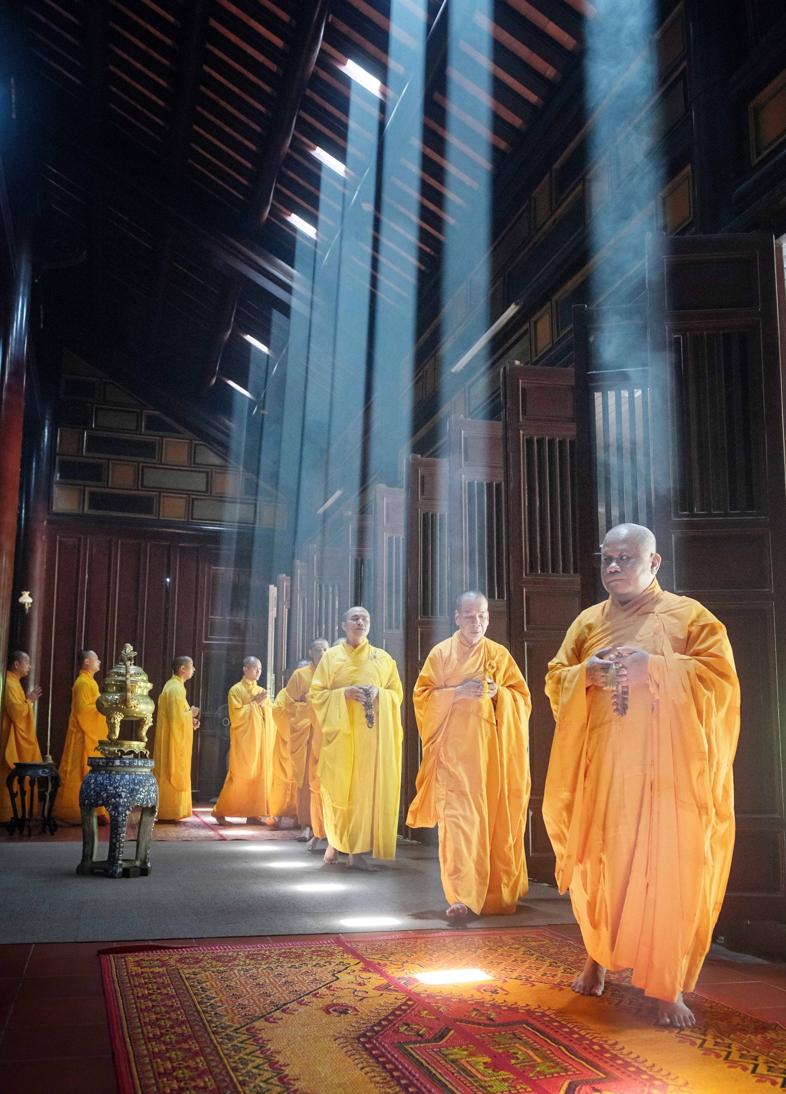 247 – Hành Kinh Nhiễu Phật – Trương Vững