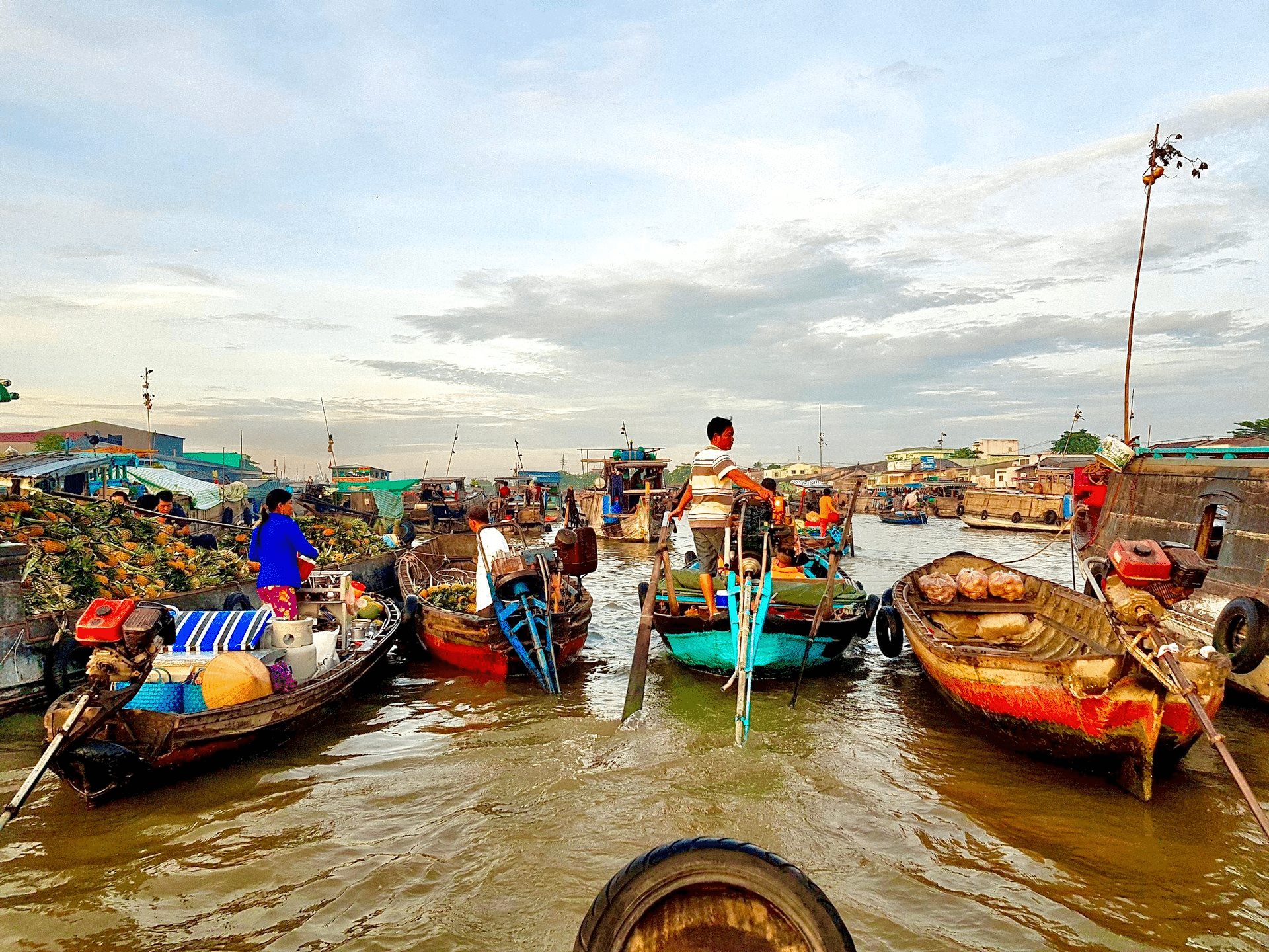 Chợ nổi Cái Răng ở Cần Thơ