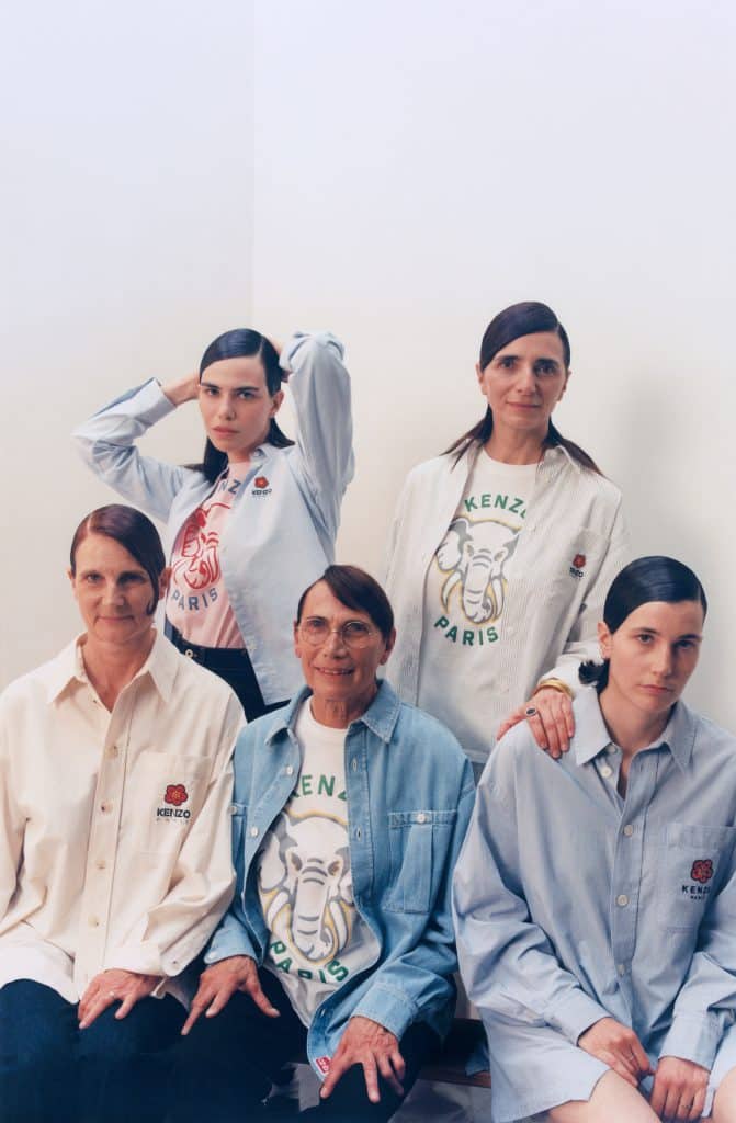 Nhóm người mẫu mặc trang phục mang họa tiết hổ Kenzo nổi bật trên nền trắng