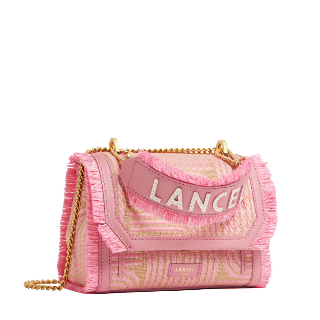 Túi xách Lancel màu hồng nhạt với dây đeo xích và họa tiết độc đáo
