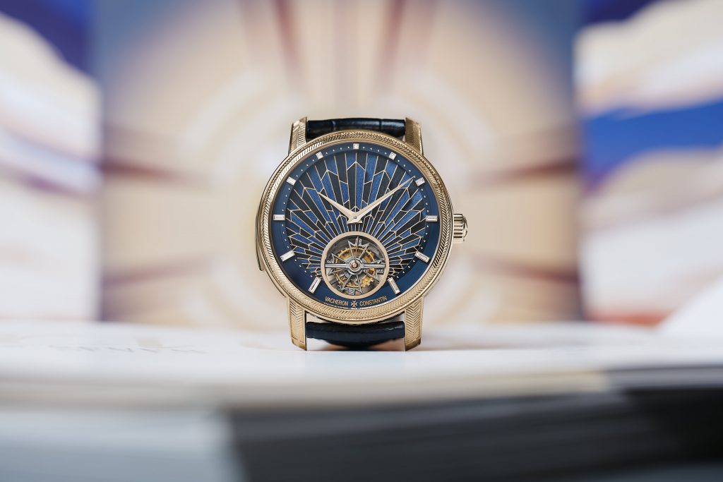 Đồng hồ Vacheron Constantin Les Cabinotiers mặt xanh với thiết kế tinh xảo và dây da đen