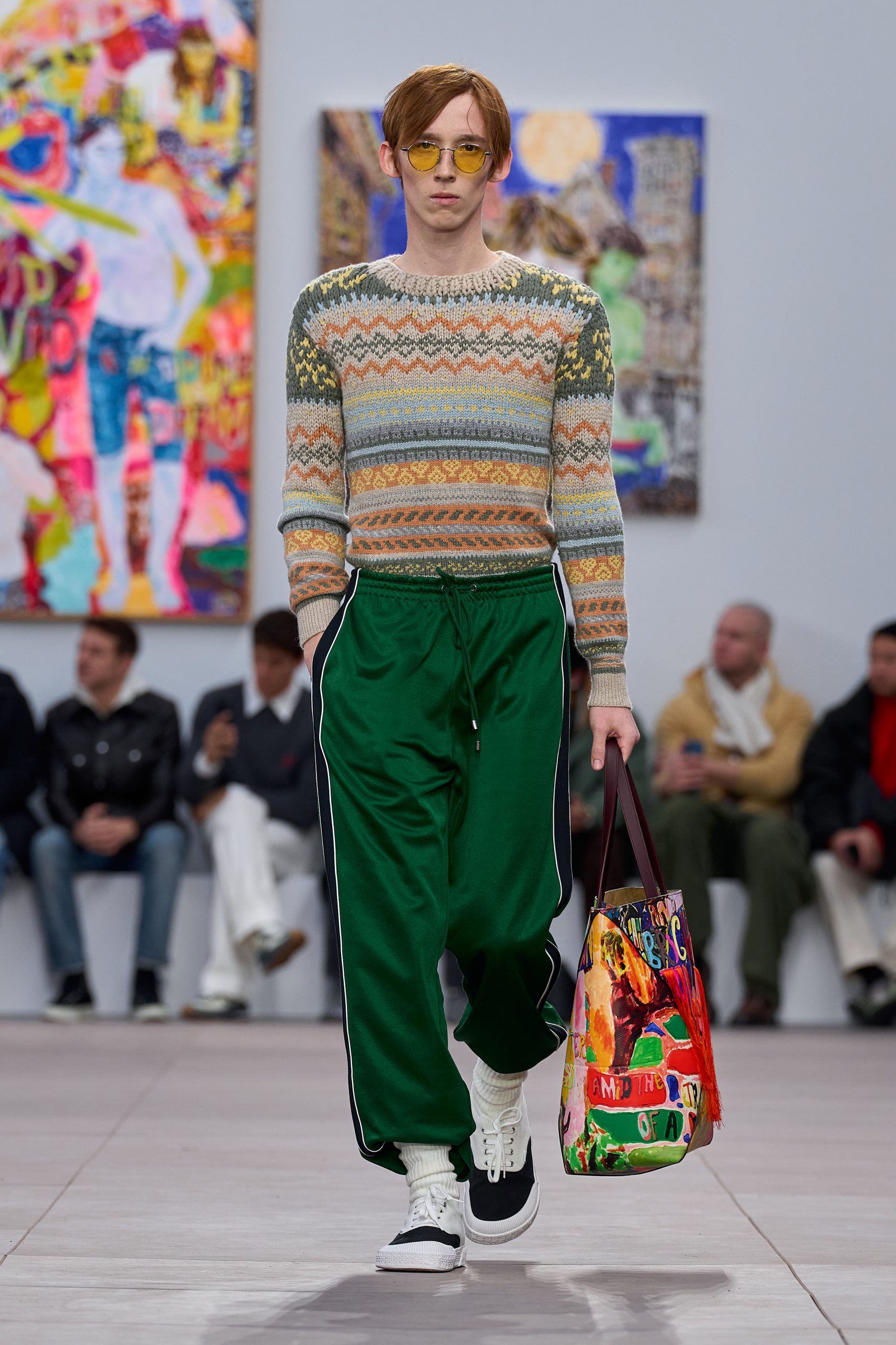 LOEWE_ FW24_MW_SHOW_RUNWAY_LOOK_15