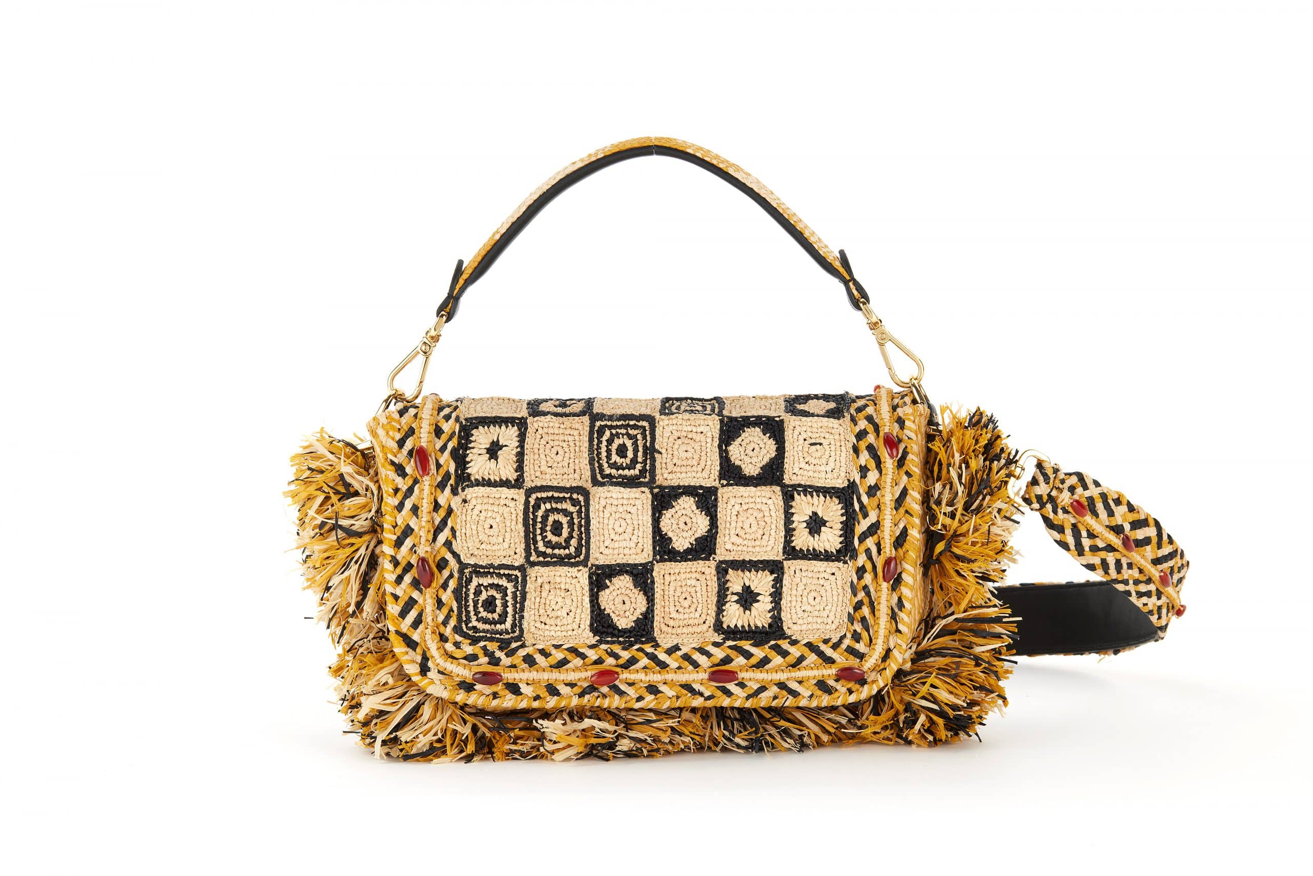 Madagascar, Made For A Woman_FENDI Baguette hand in hand_06