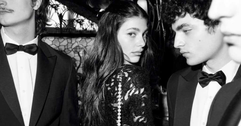 Camila Morrone diện trang phục lộng lẫy trong phong cách Hollywood cổ điển của Chanel