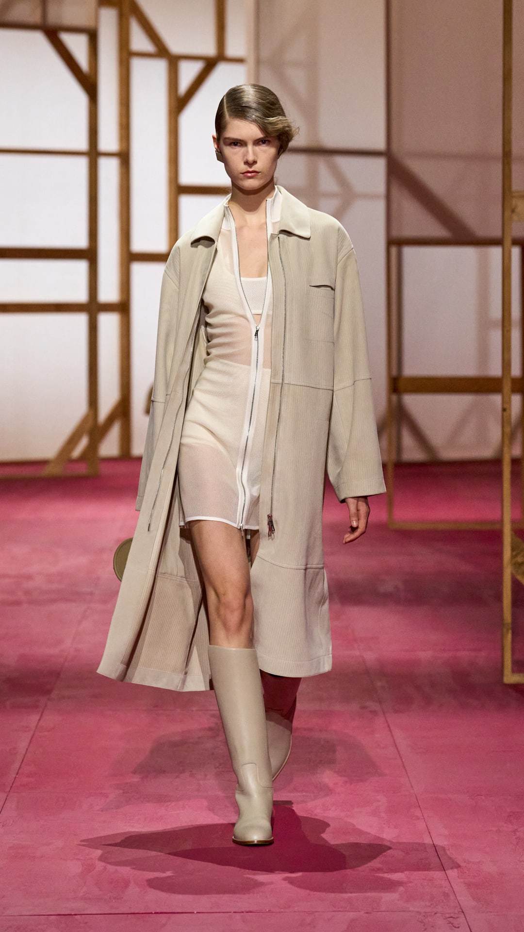 HERMES_WRTW_SS25_Runway_FilippoFior_11