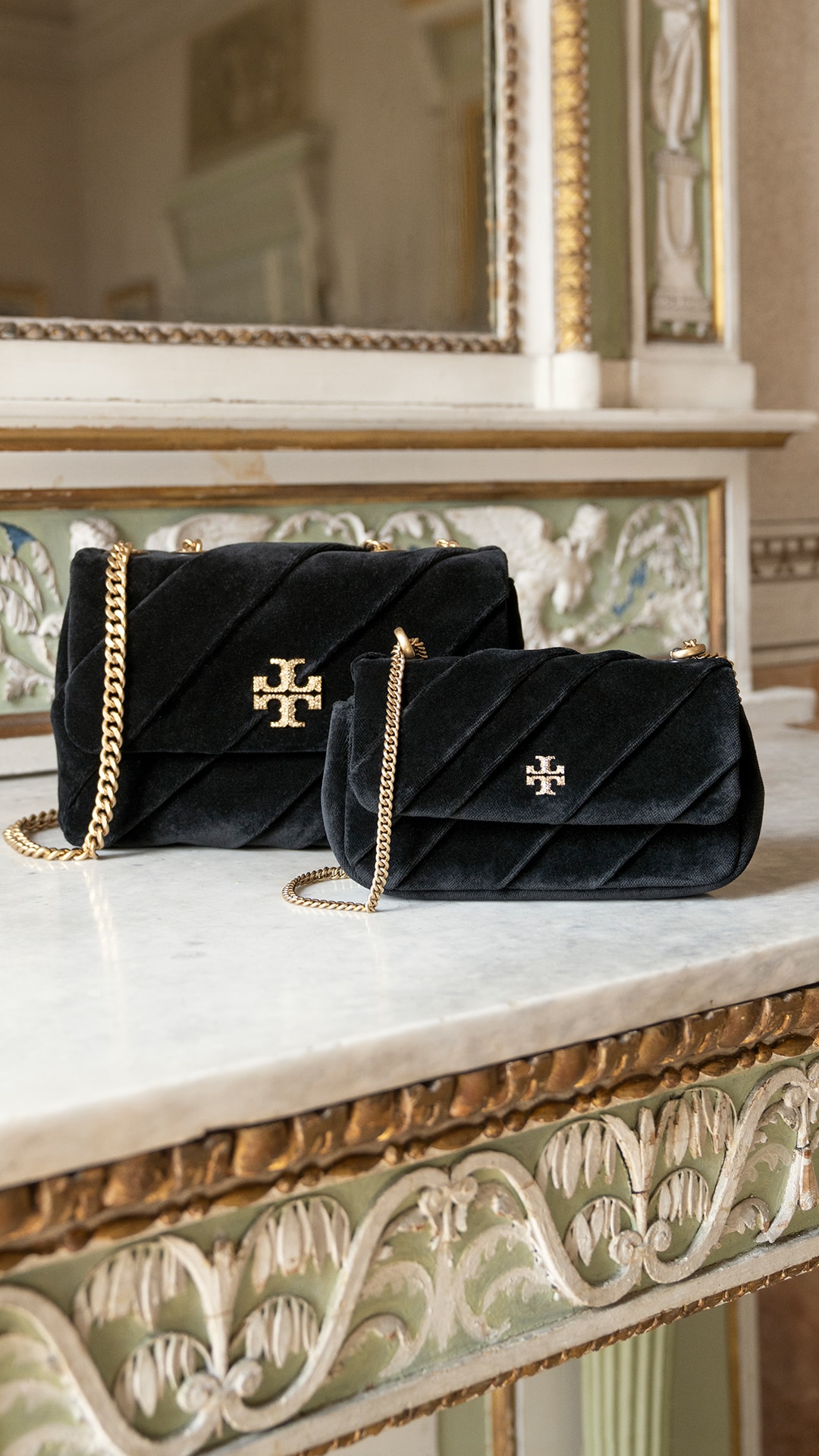 TB_HOL24_META_REELS_5_2_HANDBAGS_KIRA_VELVET_DUO_1080x1920