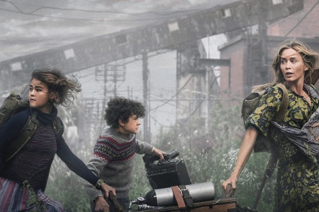 Ba người chạy trốn trong khung cảnh đổ nát đầy ám ảnh của bộ phim A Quiet Place